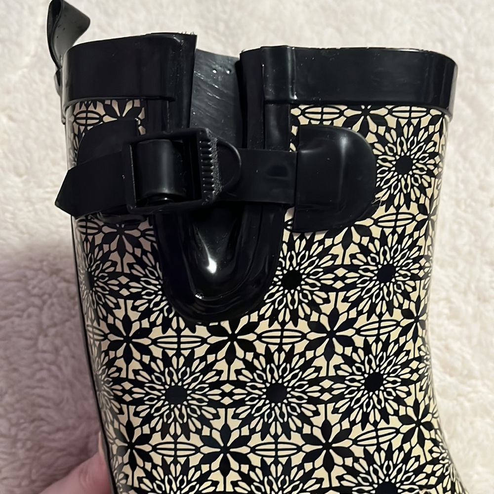 Rain Boots - Picture 12 of 17